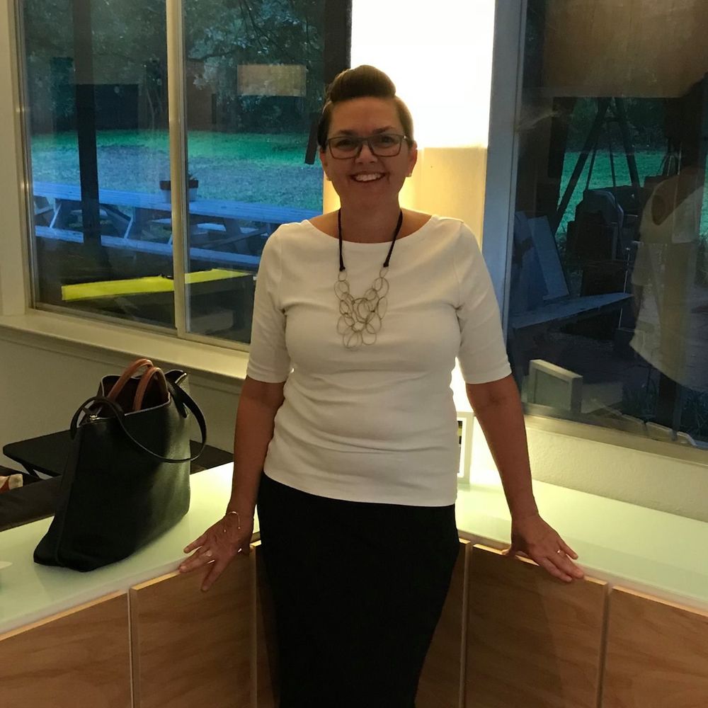 Meet your Posher, Jennifer